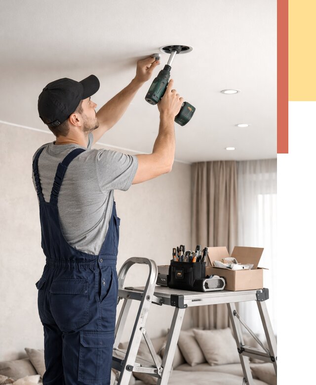 Установка и монтаж точечных светильников в натяжной потолок в Куйбышеве от 1866 руб. | ОТДЕЛОЧНИК-Кбш